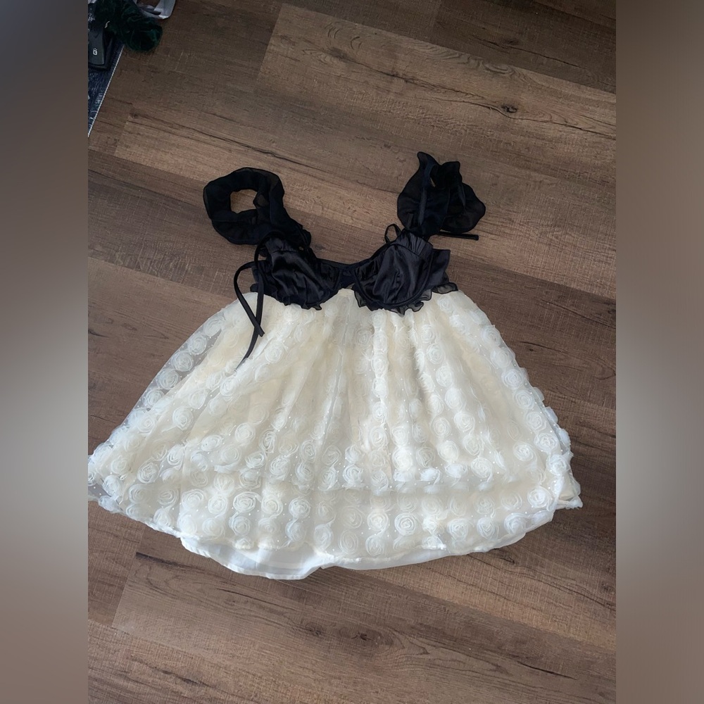 BNWT For love & lemons black and white mini dress